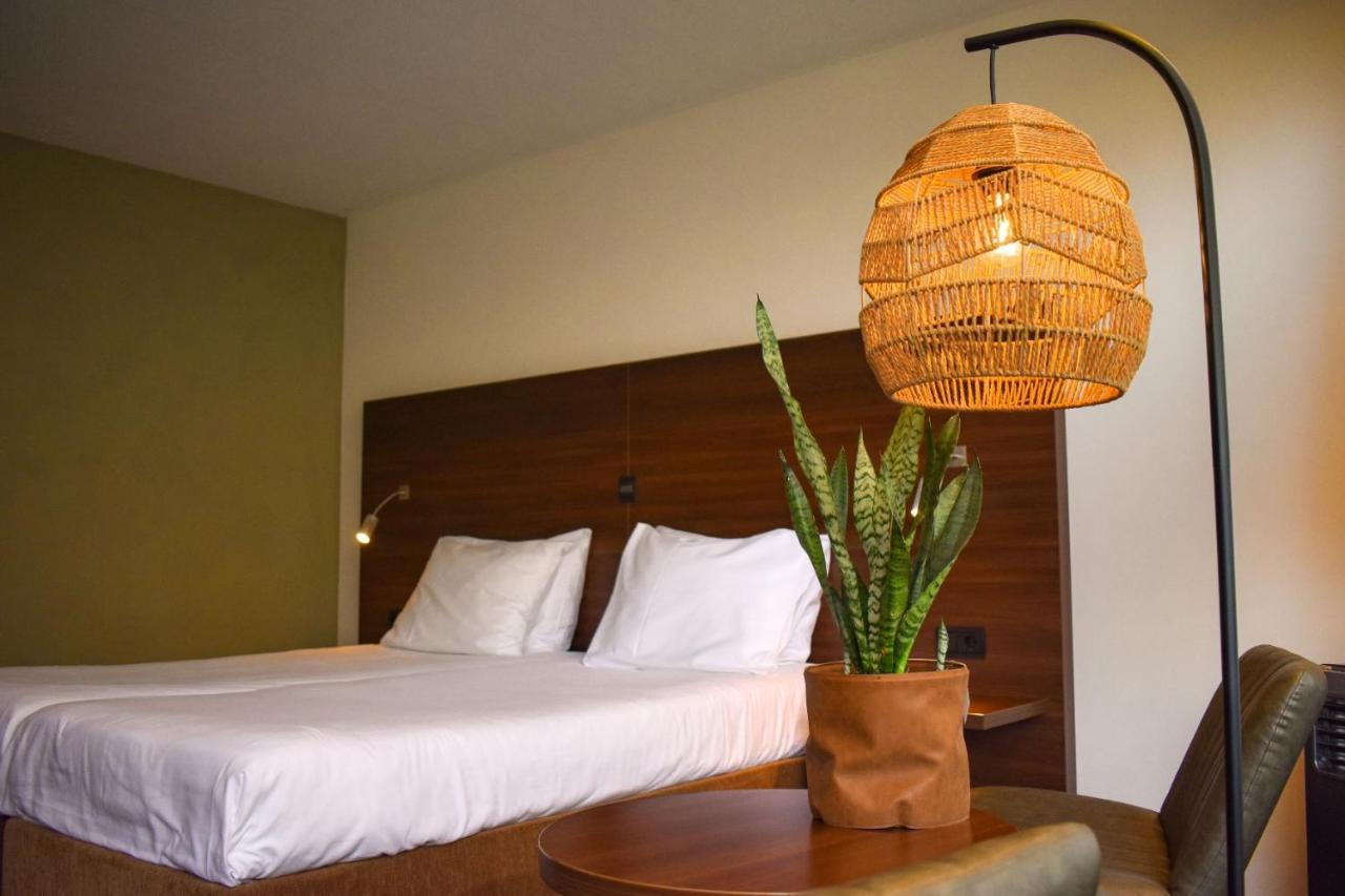 Fletcher Hotel-Restaurant De Reiskoffer Bosschenhoofd Екстер'єр фото