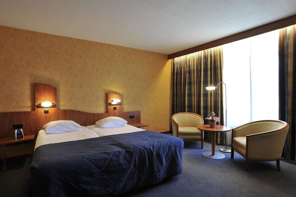 Fletcher Hotel-Restaurant De Reiskoffer Bosschenhoofd Номер фото