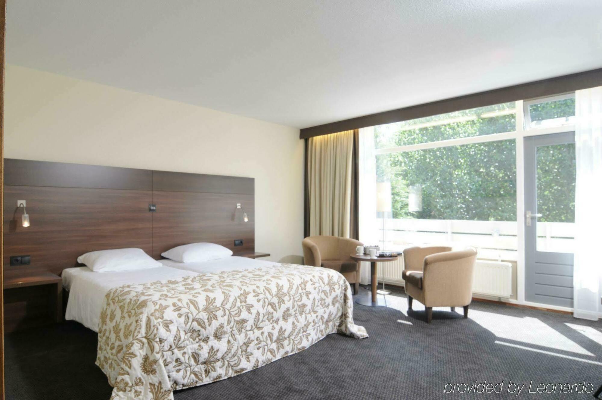Fletcher Hotel-Restaurant De Reiskoffer Bosschenhoofd Екстер'єр фото